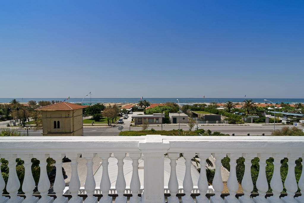Hotel Coluccini Marina di Pietrasanta Exterior foto